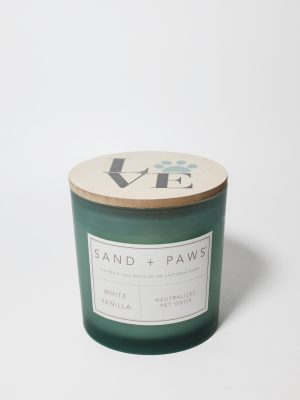 Sand + Paws White Vanilla 21 oz scented candle