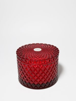 Winter Pine 9.5 oz scented candle