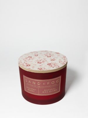 Holiday Berry 12 oz scented candle